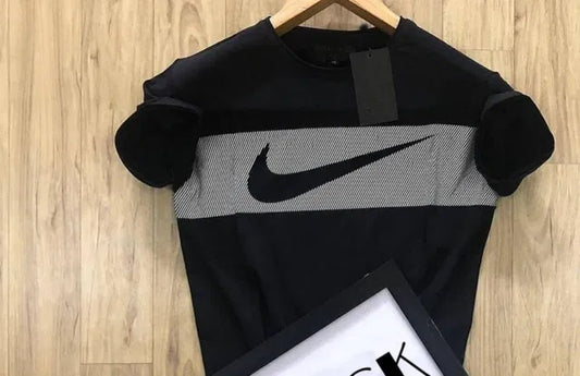 Nike T-shirt - Black